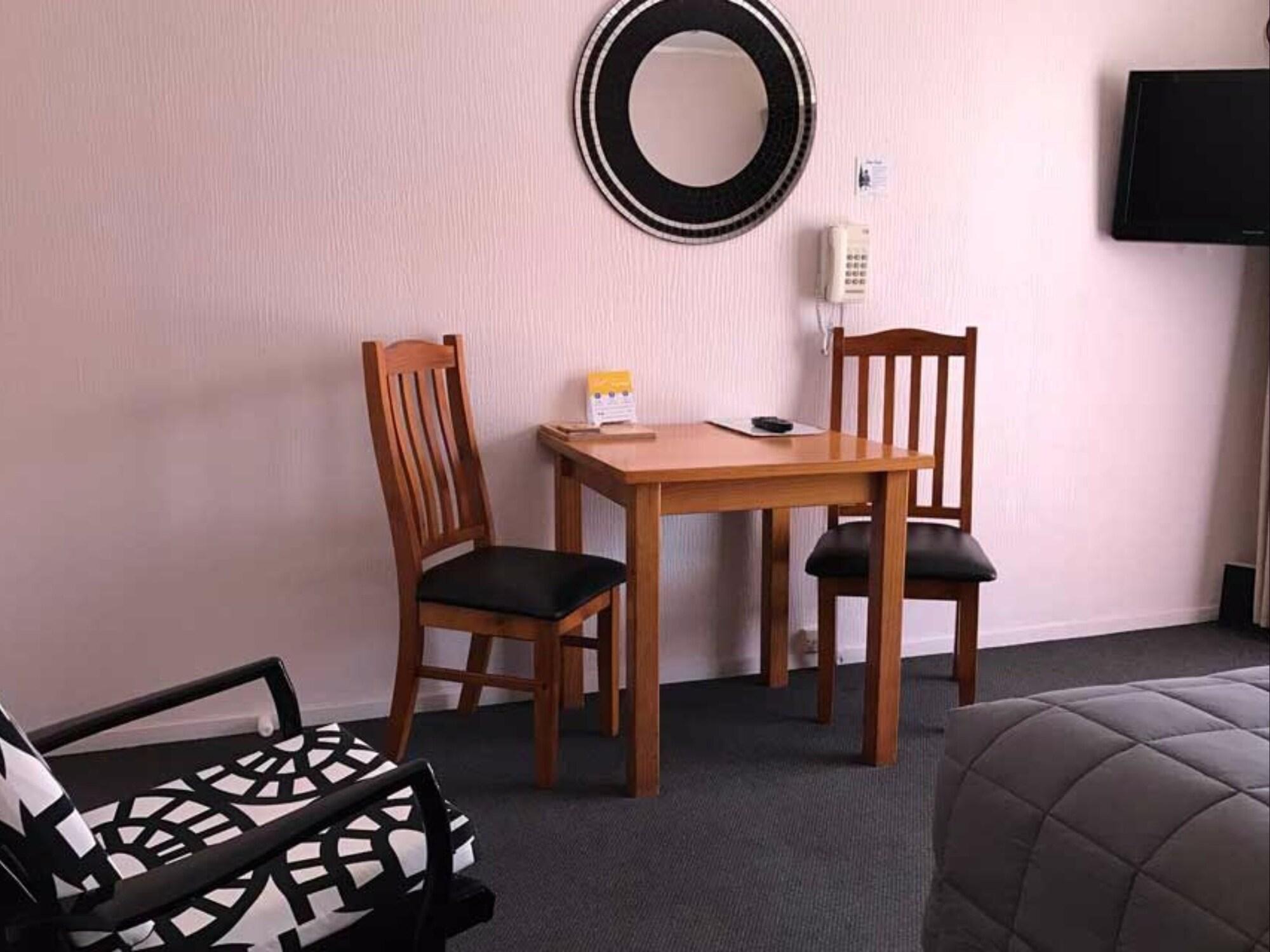 פאיהייה Edelweiss Motel מראה חיצוני תמונה